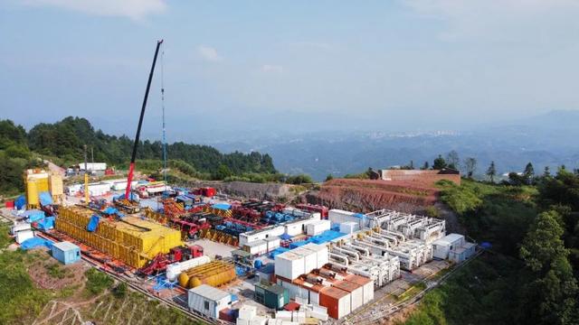 新路径！西南工程成功实施燃气发电压裂施工